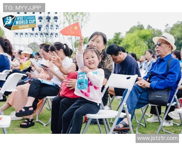 世界杯精彩直播全程呈现 全球球迷实时互动热血赛事回顾